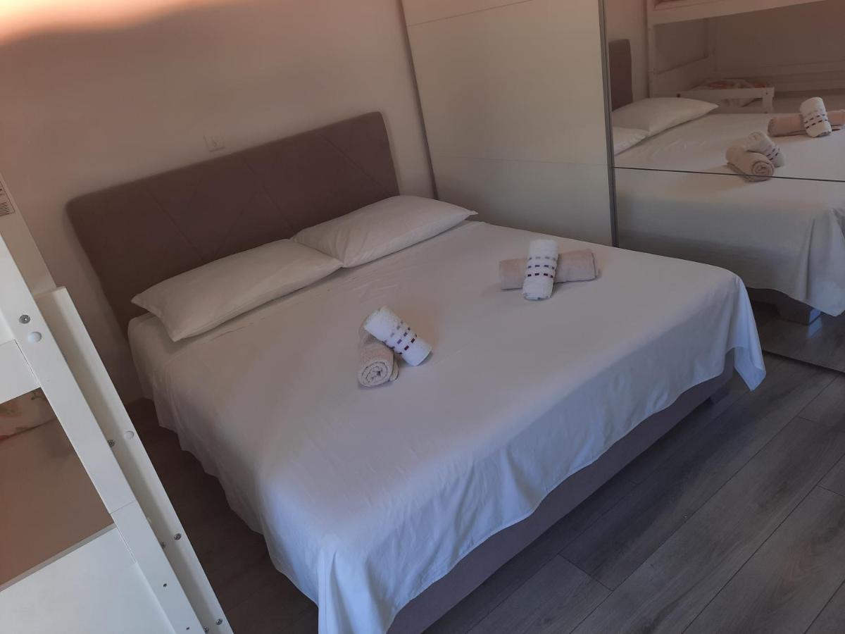 Ani Apartment สปลิท ภายนอก รูปภาพ