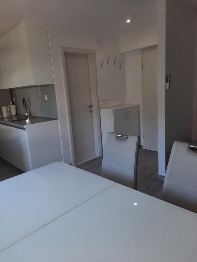 Ani Apartment สปลิท ภายนอก รูปภาพ