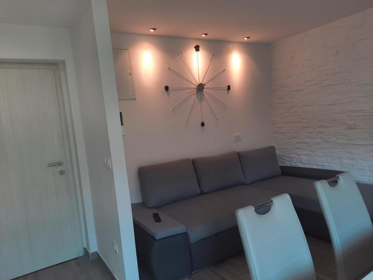 Ani Apartment สปลิท ภายนอก รูปภาพ