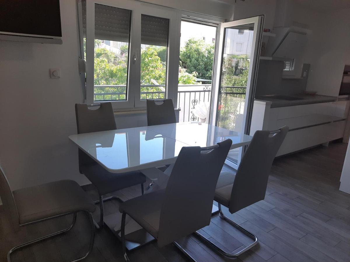Ani Apartment สปลิท ภายนอก รูปภาพ